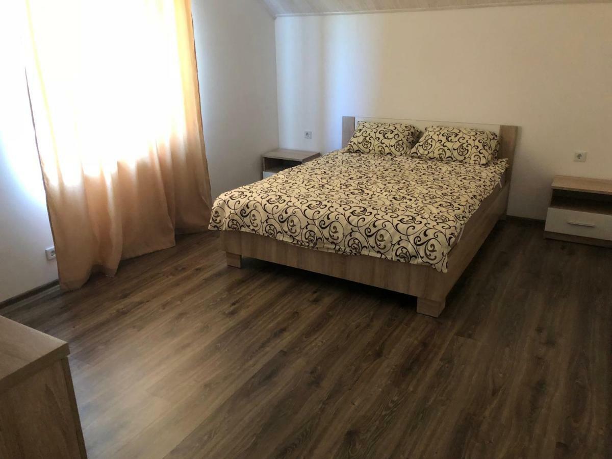 Dacha Karolino-Buhaz Bagian luar foto
